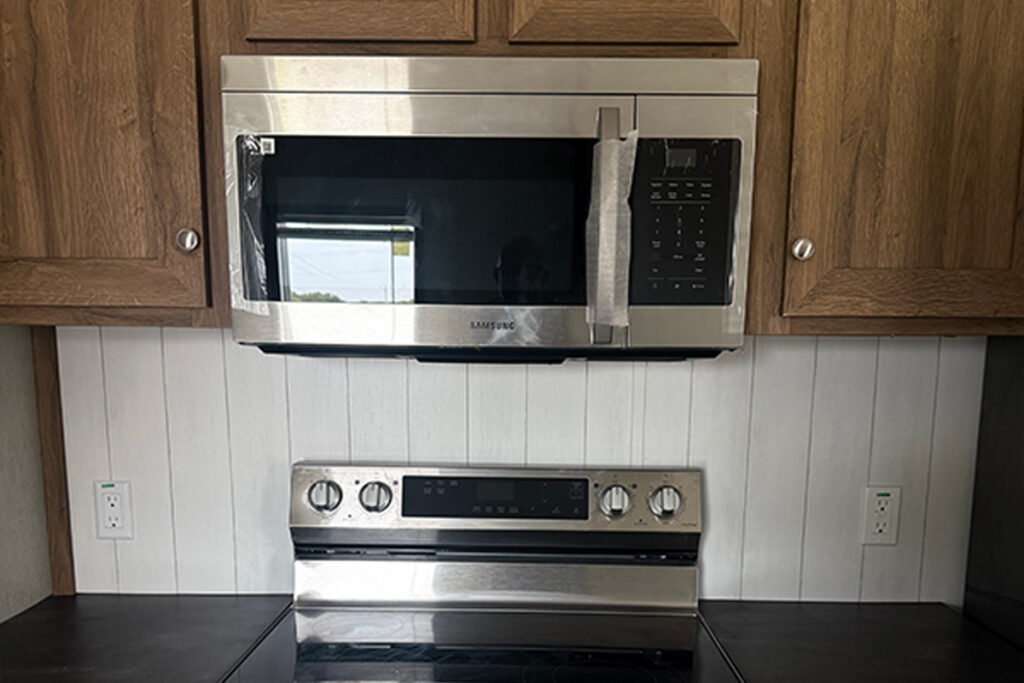 Stainless steel microwave rangehood